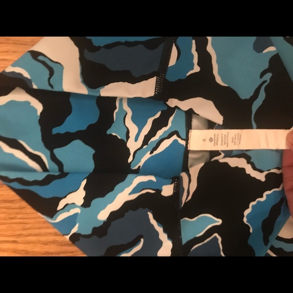 Lululemon leggings - Picture 2 of 2